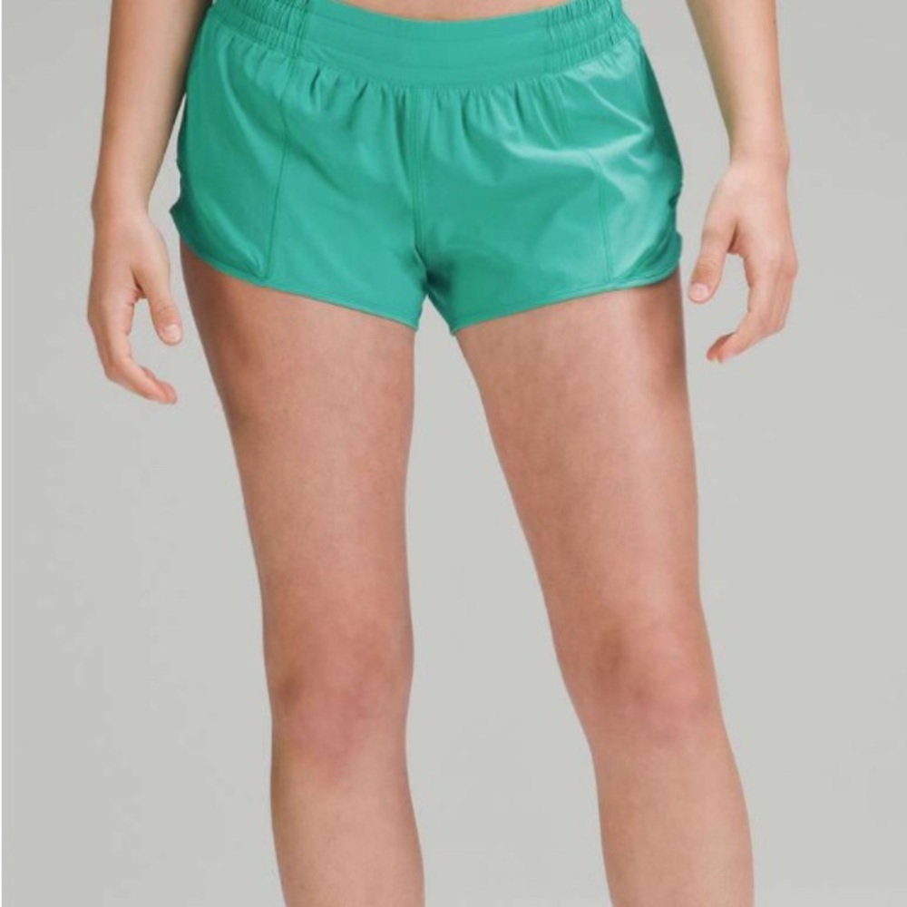 Lululemon hotty hots, size 4, kelly green